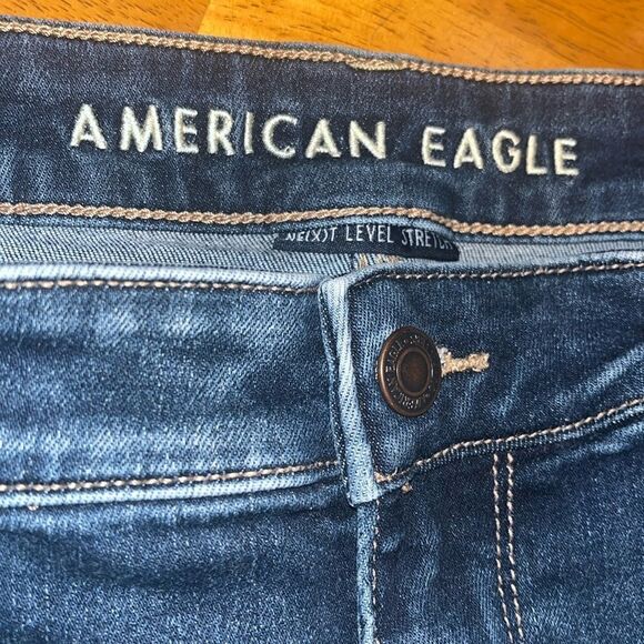 AMERICAN EAGLE NE(X)T LEVEL STRETCH SUPER HI-RISE DISTRESSED JEGGING SIZE 16 - Picture 12 of 12